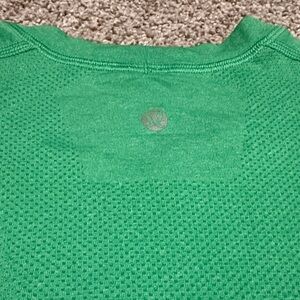 lululemon Men’s Metal Vent Tech Shirt